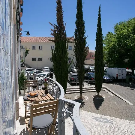 Apartment Sunny Photographers With Balcony In Alcantara *